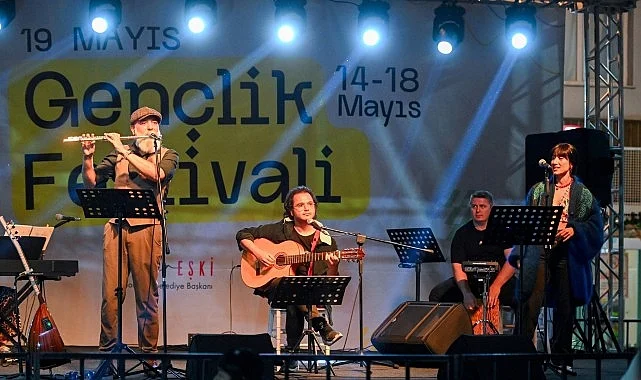 19 Mayıs gençlik sahnesi Küçükpark’ta kuruldu