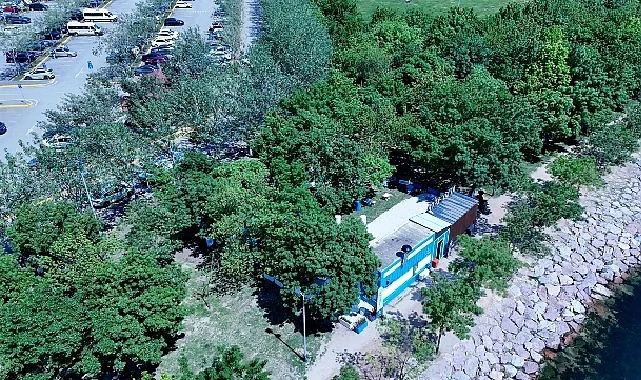 Balık dürüm lezzeti şimdi de İzmit sahilinde