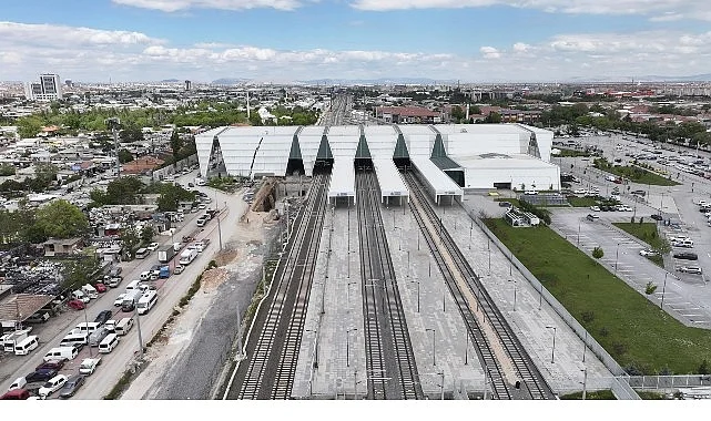 Başkan Altay: “Konya’mızda Gelişen Raylı Sistem Ağlarımızda Erişilebilirliği Artırmak Adına Önemli Bir Transfer Merkezi Oluşturuyoruz”