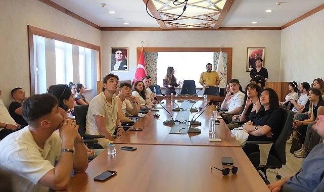 Erasmus öğrencileri Kemer Belediyesi’nde