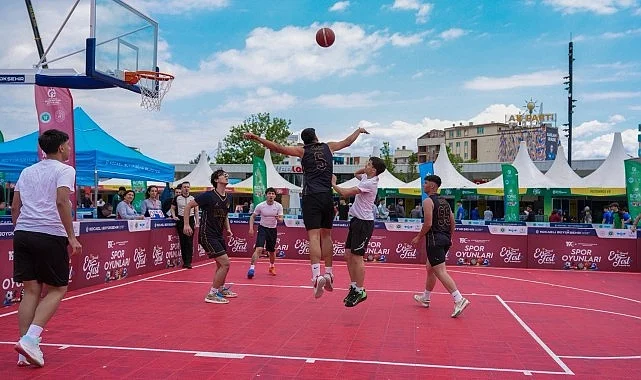Gençlik enerjisi EnFest’te sahaya yansıyor