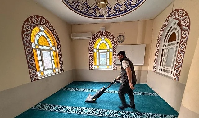 Kartepe’nin Camileri Bayram Sabahına Işıl Işıl Giriyor