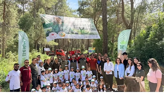 Kemer’de çevre temizliği etkinliği