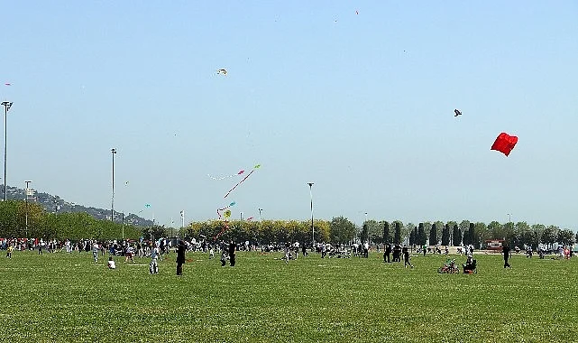 Maltepe’de gökyüzü uçurtmalarla renklendi