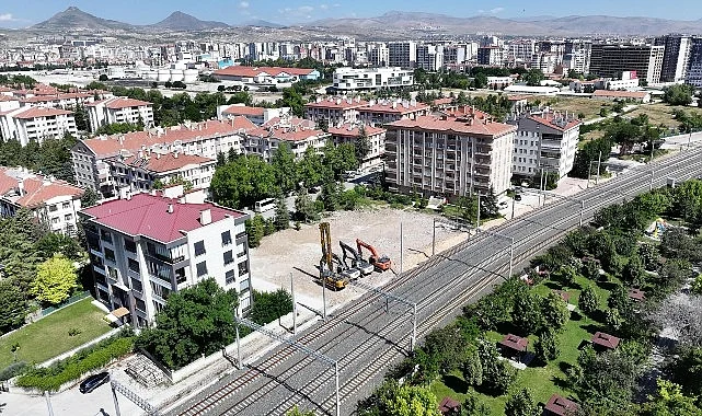 Başkan Altay: “KONYARAY Projesi Kapsamında Demiryolu Caddesi’nde Kesintisiz Bir Ulaşım Koridoru Oluşturuyoruz”