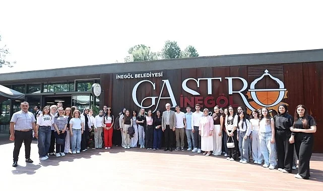 Başkan Taban İnegöl Belediyesi Stajyerleriyle Bir Araya Geldi