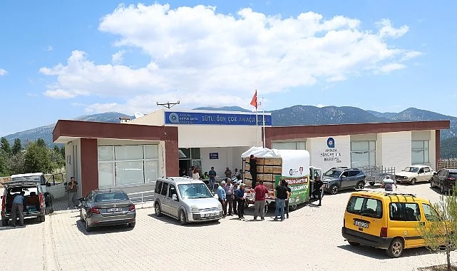 Büyükşehir’den Antalya’nın dört bir yanına arı kovanı desteği