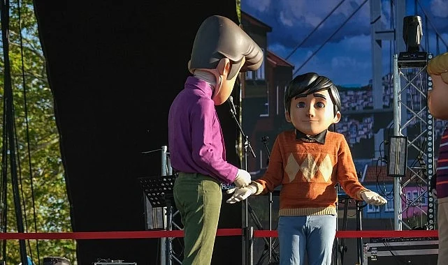 Çizgi film karakterleri Karneval’da sahne aldı