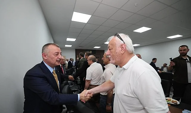 Kocaeli esnafı, Başkan Büyükakın’ı ağırladı:  “Siz proje getirin, biz destekleyelim”