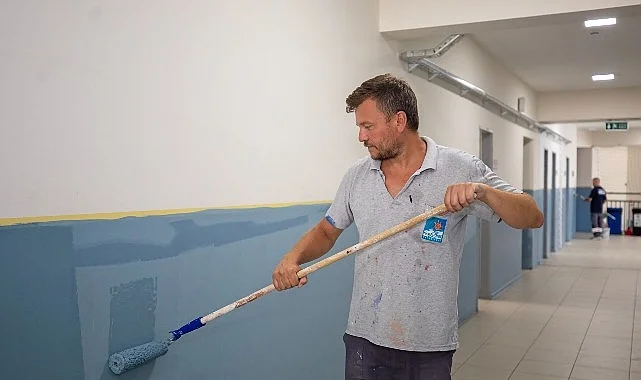 Narlıdere Belediyesi’nden Okullara Bakım Onarım Desteği