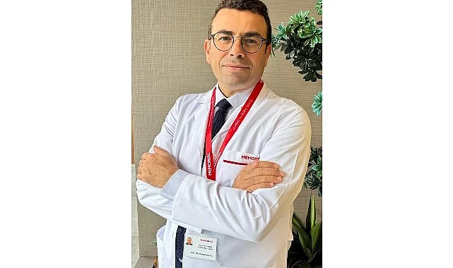 Bacaklardaki Belirgin Mavi Damar Görünümüne Dikkat!
