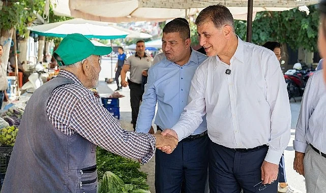 Başkan Tugay Tire’de vatandaşlar, üreticiler ve esnafla buluştu