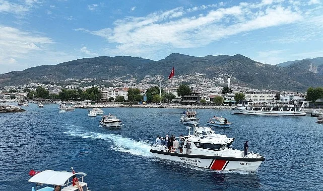 Denizcilik ve Kabotaj Bayramı’nın 100. Yılı Edremit’te coşkuyla kutlandı