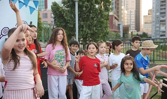 Doğanbey Mahallesi’nde Yaz Akşamı Şenliğe Dönüştü