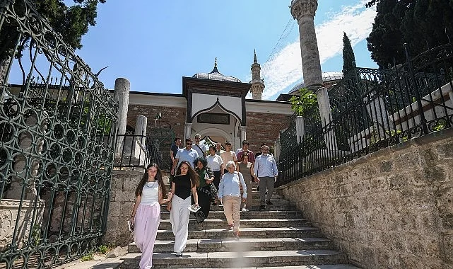 Osmangazi’de Gençler Tanpınar’ın İzinde Bursa’yı Keşfetti