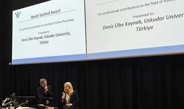 Politik psikolojinin en saygın ödülü Prof. Dr. Deniz Ülke Kaynak’a takdim edildi!