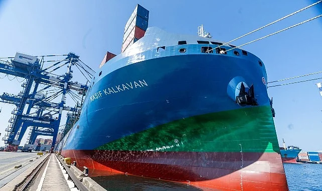 Türkiye’nin ilk ve en büyük LNG’li konteyner gemilerinden Kaşif Kalkavan, ilk uğrağını Marport’ta gerçekleştirdi