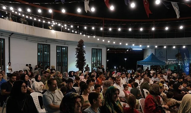 Açık hava tiyatrosu Dilovası’nda iz bıraktı