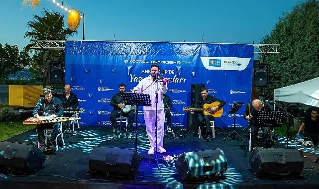 Anne Şehir yaz akşamlarında “Arabesk” rüzgârı esti