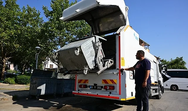 Büyükşehir’den Çöp Konteynerlerinde Temizlik ve İlaçlama Seferberliği