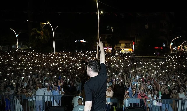 Ekin Uzunlar, Kocaeli’yi Karadeniz ezgileriyle coşturdu