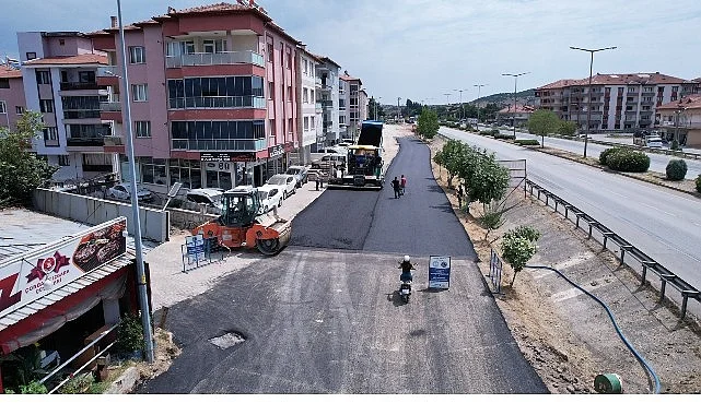 Kula Seyitali Mahallesi’nde Sıcak Asfalt Çalışması Tamamlandı