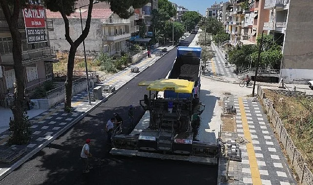 Manisa Büyükşehir Belediyesi, Salihli’de 4 Caddeyi Sıcak Asfaltla Yeniliyor