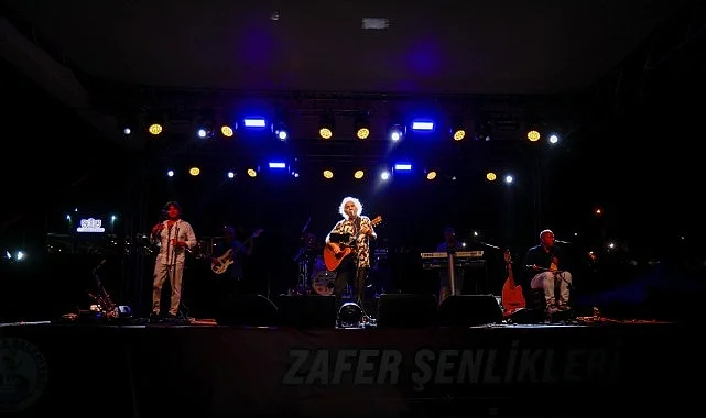 Ören’de Yeni Türkü ile Nostalji Rüzgârları Esti