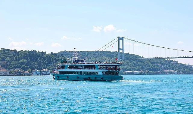 Yüzlerce çocuğun sünnet şöleni Boğaz turuyla taçlandı