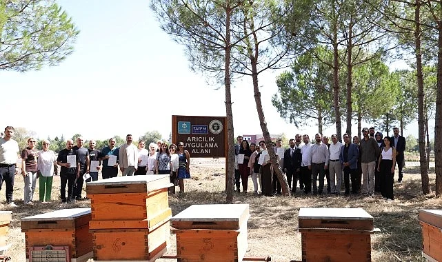 Tarım Akademisi’nde emekler sertifikayla taçlandı